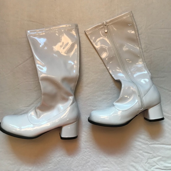 girls white gogo boots